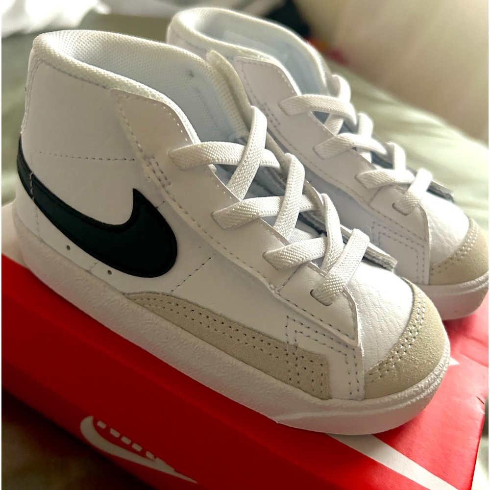 Nike Blazer Mid ‘77-